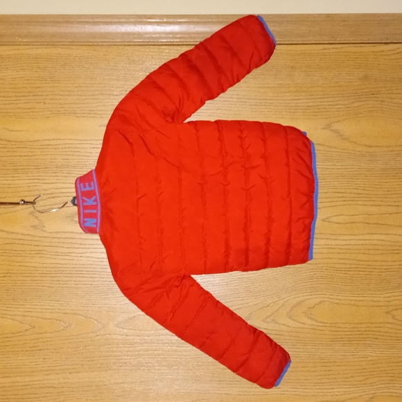ReD/Blue "NIKE" Puffer jacket SIZE: XS kids @**SEE PICS** LIKE 🆕 *NO HOOD* - Picture 3 of 8